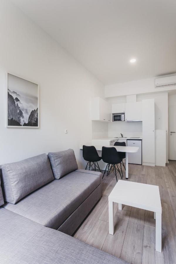 זאגרב Mika Apartment And Studios מראה חיצוני תמונה