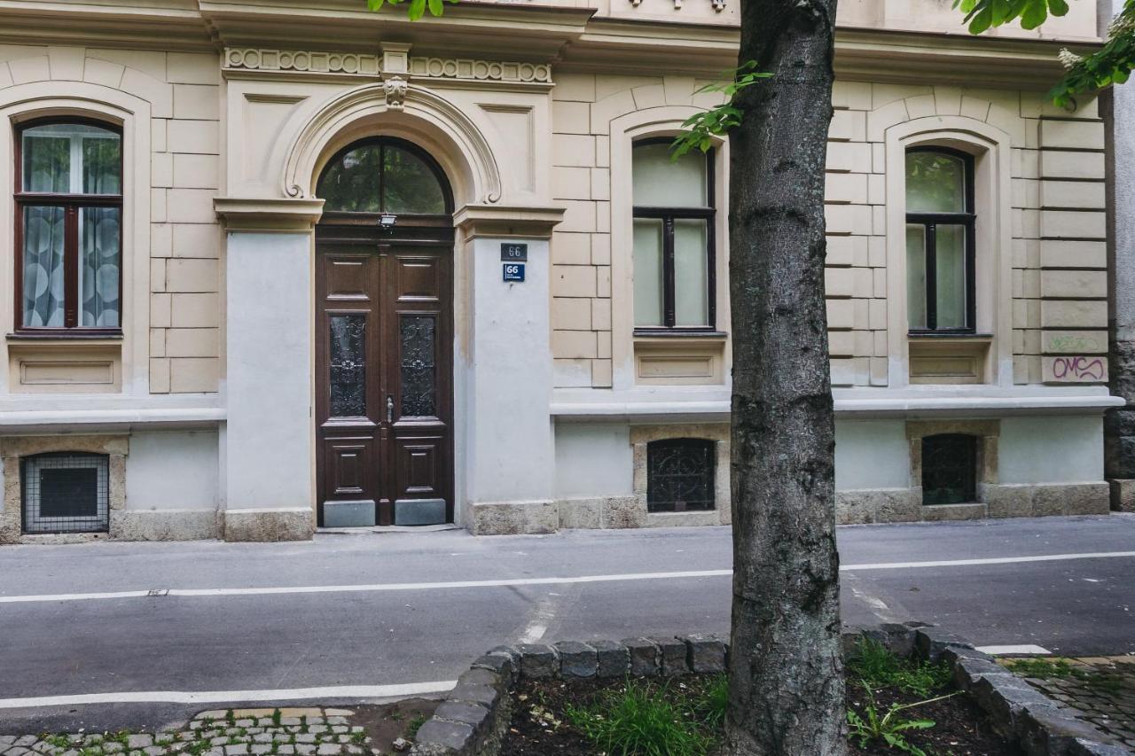 זאגרב Mika Apartment And Studios מראה חיצוני תמונה