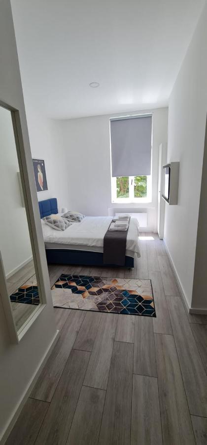 זאגרב Mika Apartment And Studios מראה חיצוני תמונה